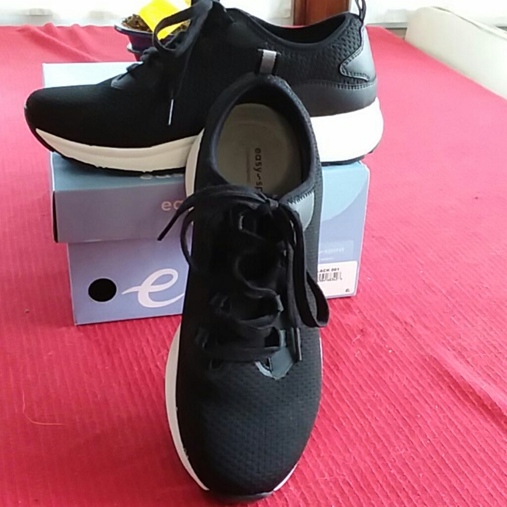 Easy Spirit Casual Athletic Shoes